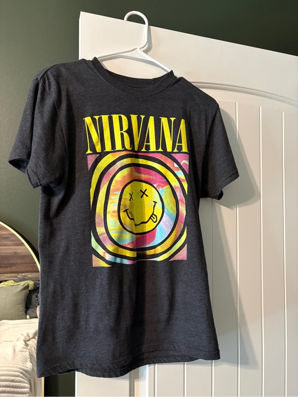 Nirvana Smiley Graphic Band Tee Medium Black Heather Soft T Shirt